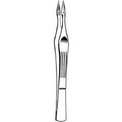 Splinter Forceps Merit™ Carmalt 4-1/2 Inch Length Floor / Office Grade Pakistani Stainless Steel NonSterile NonLocking Thumb Handle Straight Fine, Pointed Serrated Tips with Groove EACH MK-376661