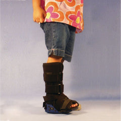 Kids' Short Leg Walker