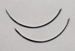 Suture Needle Richard-Allan® 3/8 Circle Reverse Cutting Needle Regular Surgeon's Type Size 19 Needle