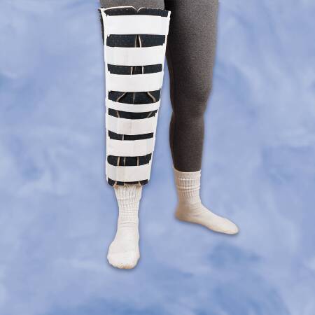 DeRoyal Knee Immobilizer DeRoyal® One Size Fits Most Hook and Loop Closure 22 Inch Length Left or Right Knee