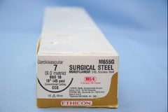 Suture with Needle Nonabsorbable Uncoated Silver Suture Stainless Steel Size 7 18 Inch Suture 1-Needle 48 mm Length 1/2 Circle Conventional Cutting Sternum Needle