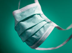 Cardinal Surgical Mask Cardinal Health™ Pleated Tie Closure One Size Fits Most Blue NonSterile ASTM Level 1