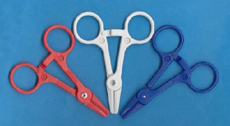 Molded Products Tube Occluding Forceps Premium 12.4 cm Plastic Ratchet Lock Finger Ring Handle Straight Serrated Tip - M-353982-4771 - Bag of 100