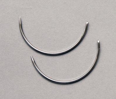Suture Needle Richard-Allan® 1/2 Circle Taper Point Needle Mayo Catgut Type Size 7 Needle
