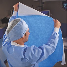 O&M Halyard Inc QUICK CHECK* H500 Sterilization Wrap White / Blue 60 X 60 Inch 2-Ply SMS Polypropylene - M-1175143-4712 - Case of 24