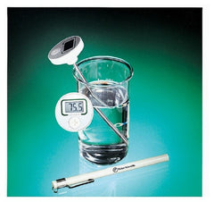 Fisher Scientific Digital Thermometer Fisher Scientific™ Traceable® Fahrenheit / Celsius -58° to +572°F (-50° to +300°C) Stainless Steel Probe Battery Operated
