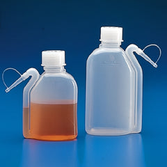 Globe Scientific Wash Bottle Squeeze LDPE / Polypropylene Closure 480 mL (16 oz.)